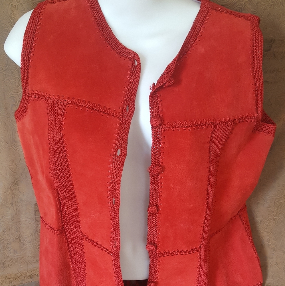 red leather boho vest size M.